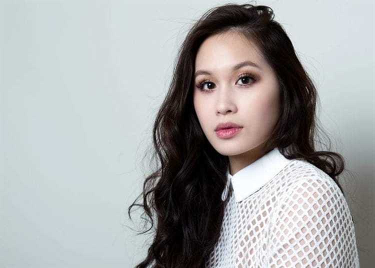 Длинные стрижки с боковым пробором: топ-5 вариантов