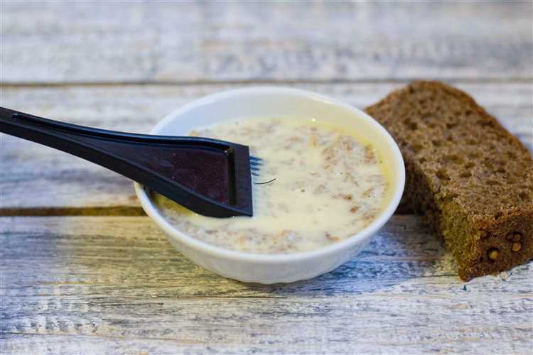 Рецепт 3: Овсяная маска с маслом розмарина