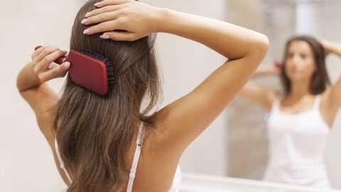 Маски для сухих волос с маслом розмарина: стимуляция роста и укрепление