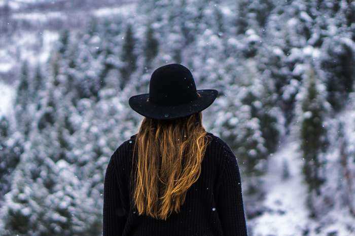 Здоровье волос в зимний период: как сохранить красоту